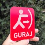 Guraj oznaka za vrata