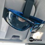 Nosac naocara za automobil