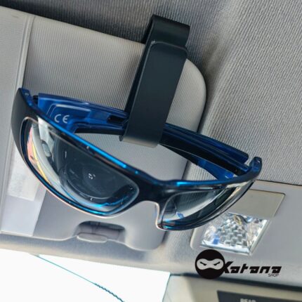 Nosac naocara za automobil