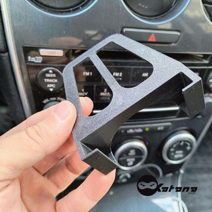 nosac-telefona-za-auto