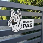 Tabla opasan pas DOBERMAN bela